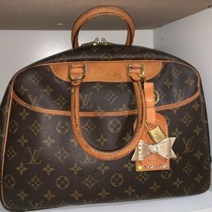 Vintage Louis Vuitton DEAUVILLE w/ CUSTOM tag!!!